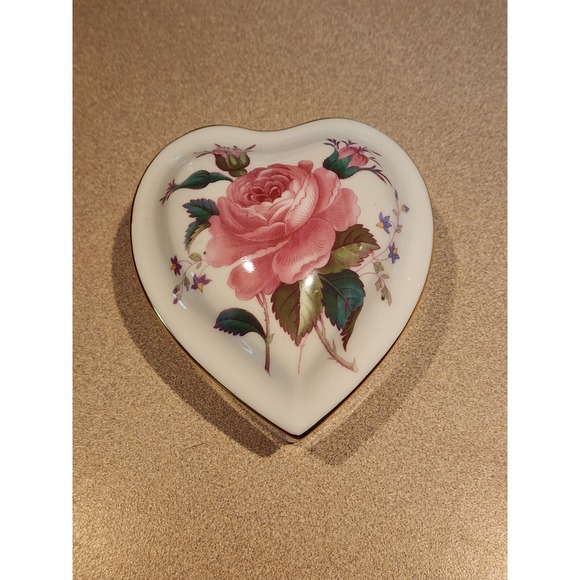 Spode Jewelry - Spode Billingsley Rose Spray Jewelry Trinket Box Bone China Heart Shaped England